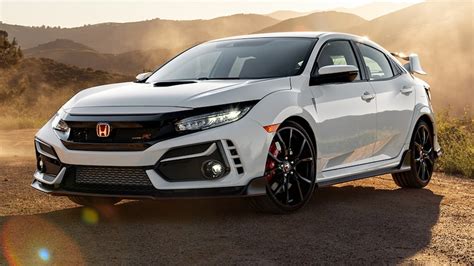 2020 Honda Civic Type R: Review, Price, Photos, Features, Specs.